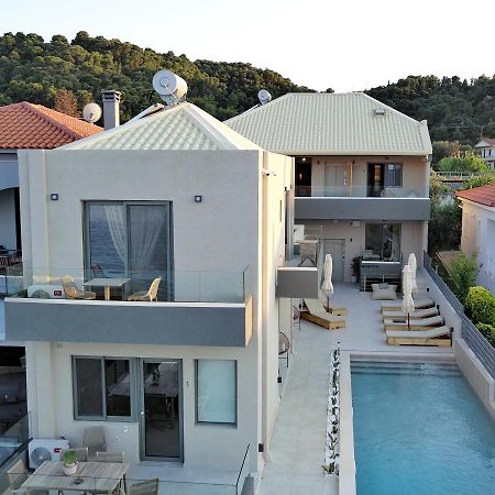 Dhiminio Theros Suites المظهر الخارجي الصورة