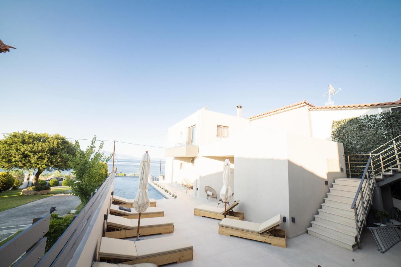 Dhiminio Theros Suites المظهر الخارجي الصورة