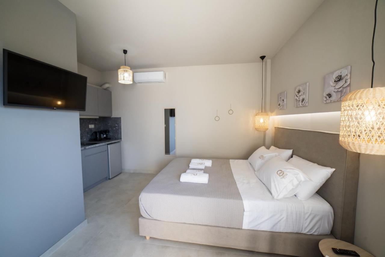 Dhiminio Theros Suites المظهر الخارجي الصورة