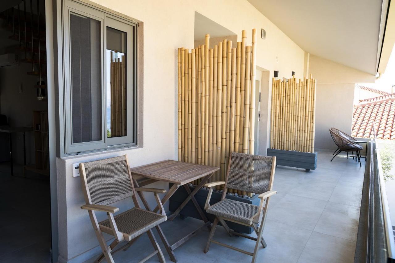 Dhiminio Theros Suites المظهر الخارجي الصورة