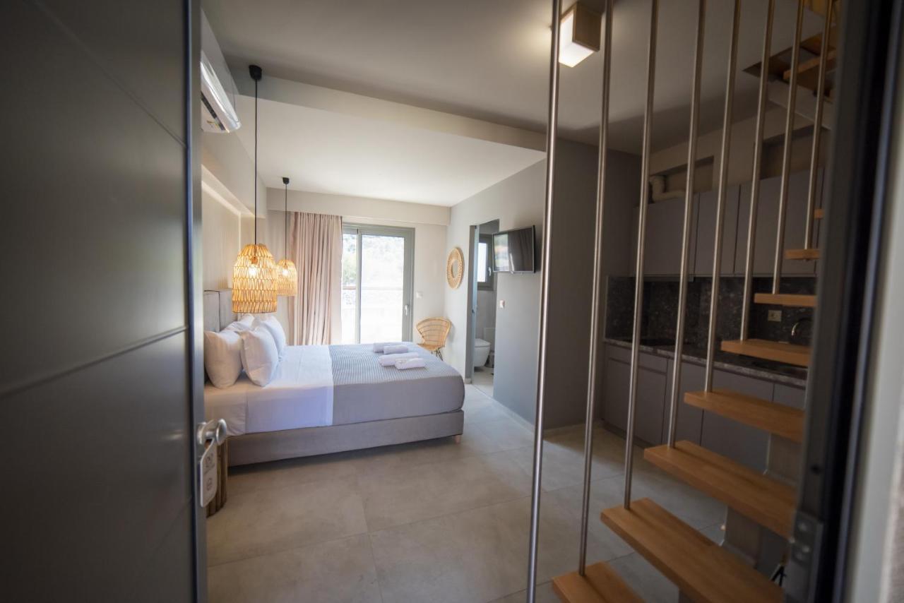 Dhiminio Theros Suites المظهر الخارجي الصورة